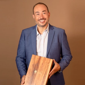 IMOBILIÁRIAS E CONSTRUTORAS